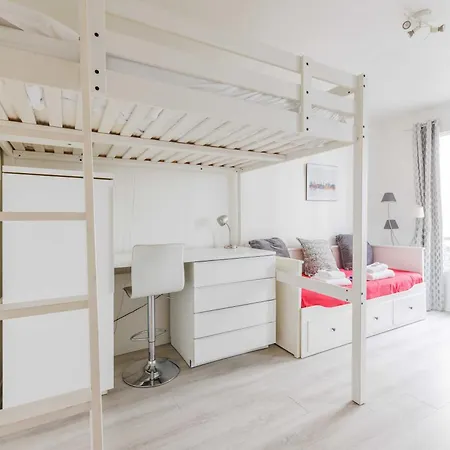 Studio In The Heart Of Montmartre