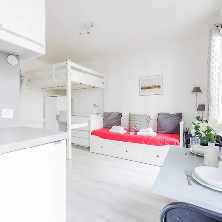Apartment Studio In The Heart Of Montmartre